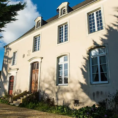 Le Bas Chitray Bed & Breakfast Ménil
