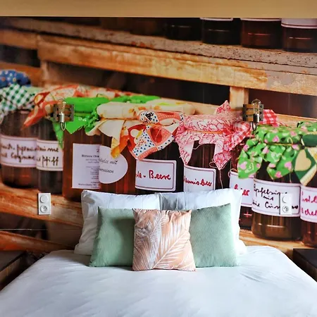 Le Bas Chitray Bed & Breakfast Ménil