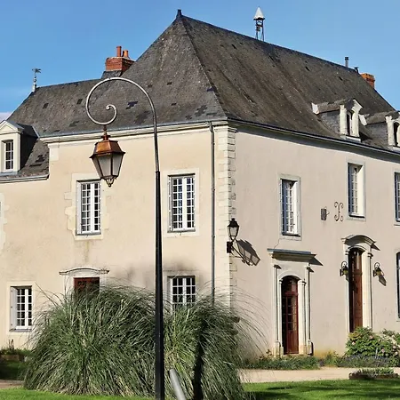 Le Bas Chitray Bed & Breakfast