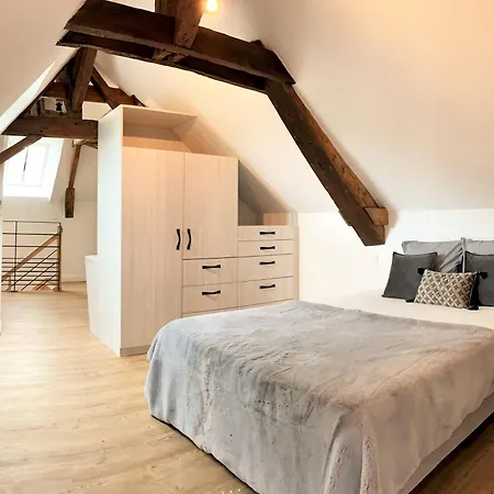 Le Bas Chitray Couette-café 4*