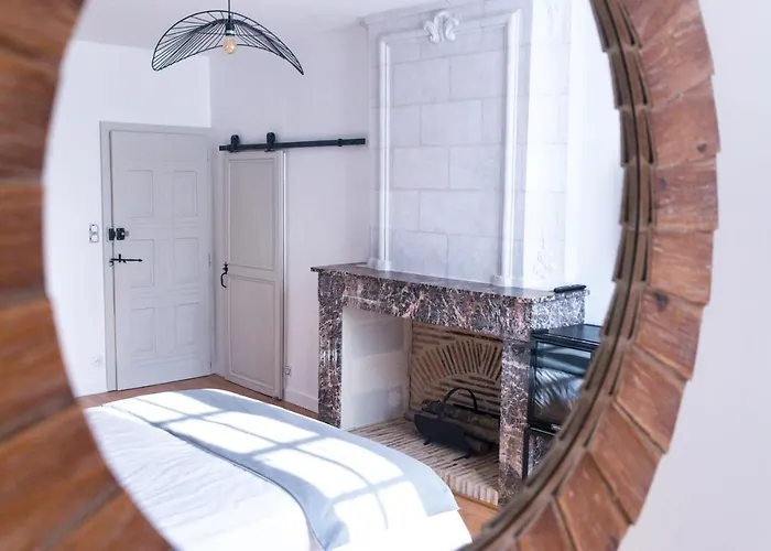 Le Bas Chitray 4* Menil