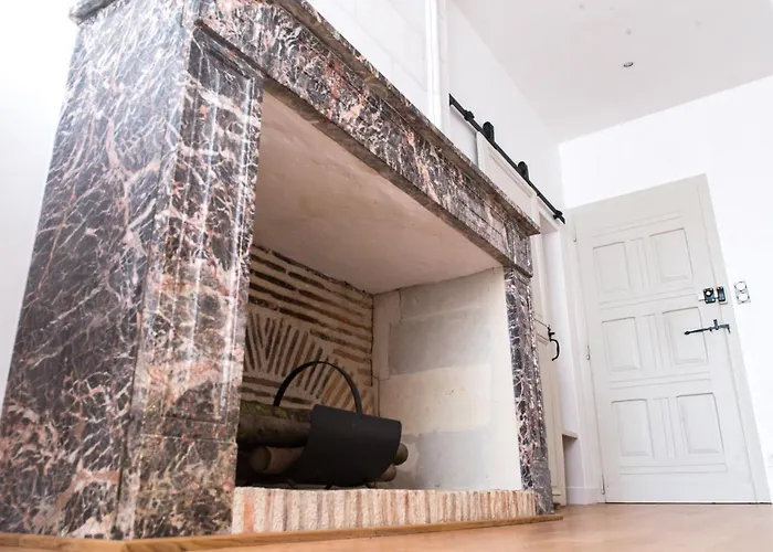 Le Bas Chitray 4* Menil