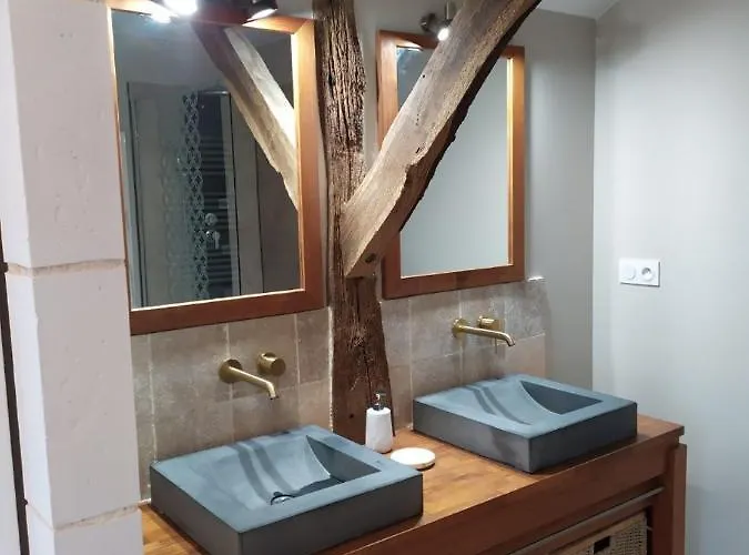 Bed & Breakfast Le Bas Chitray 4*